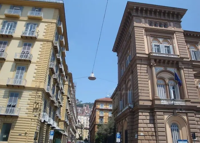 Central Charming House At Naples
